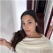 Graduada de Traducción e Interpretación y Estudios Ingleses.